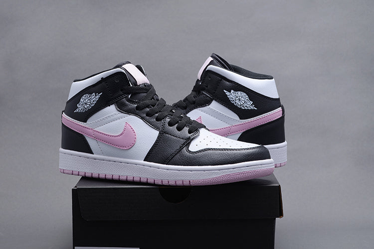 Jordan 1 OG 'Pink & Black'